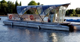 Hyde Park Scenes - Solar Powered Transport